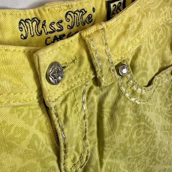 Miss Me Cargo Bermuda Shorts Yellow Size 28 CP4021m3 Like New - Picture 4 of 13